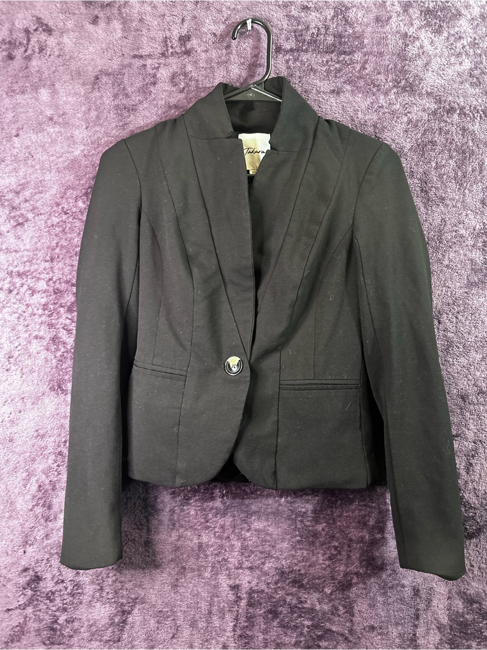 Takara Black Single-Button Women's Blazer